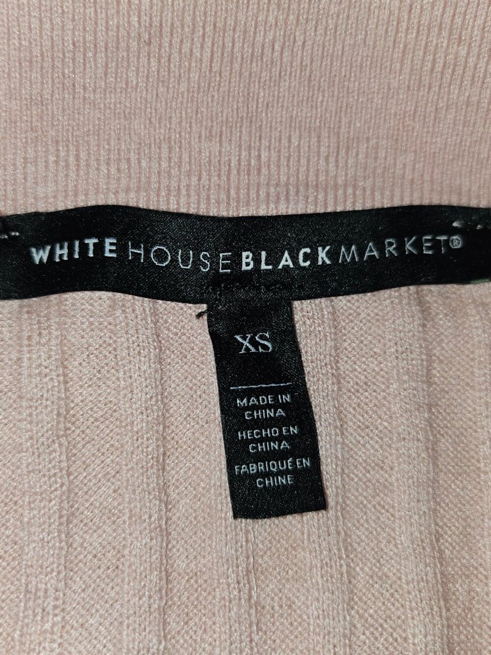 WHBM SOFT PINK RIBBED SHORT SLEEVED SWEATER WITH SILVER BUTTONS SZ XS - Picture 10 of 13